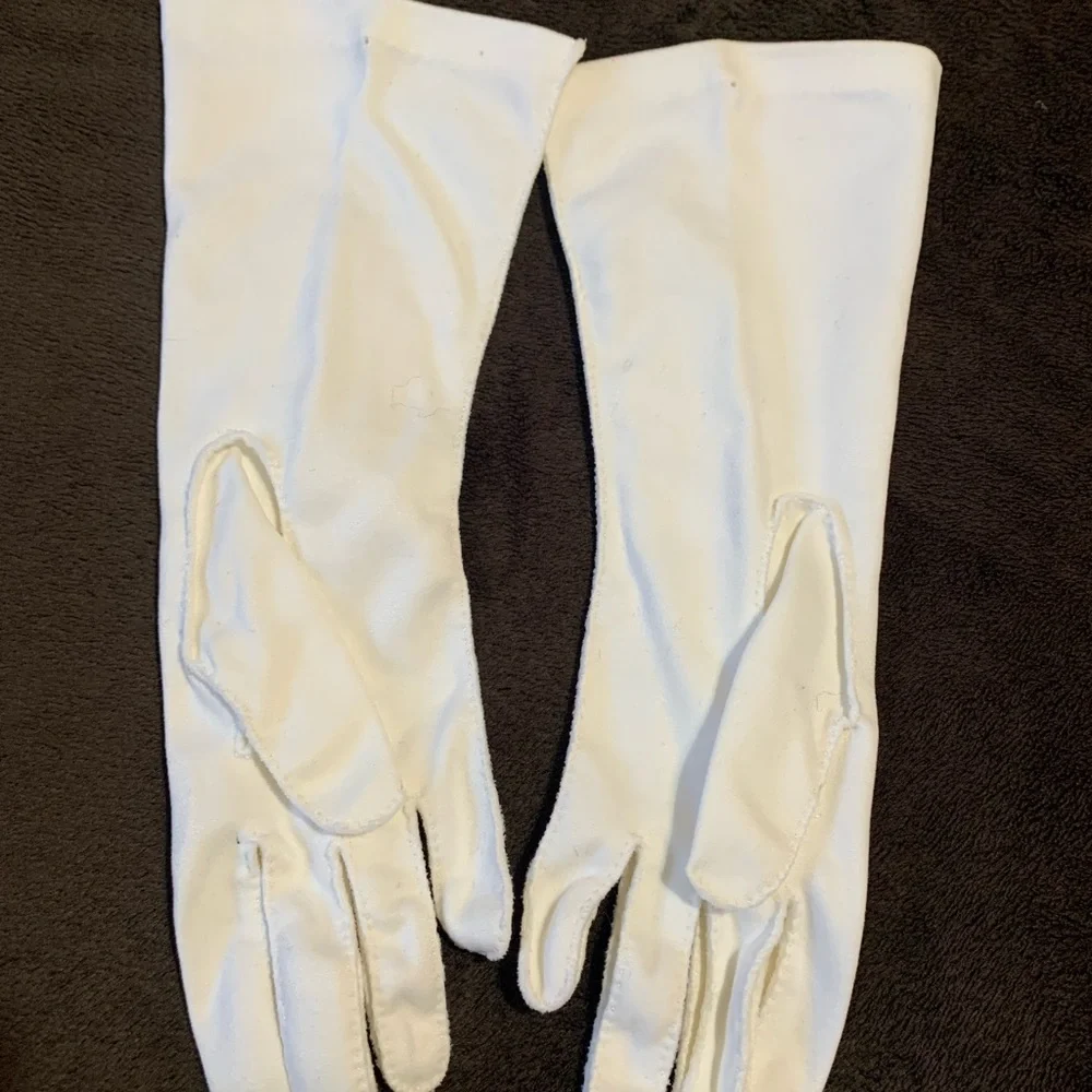 ELVETTE by Dawnelle Vintage white woven cotton mid length gloves GUC size 6